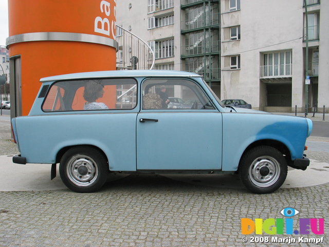 25193 Trabant side